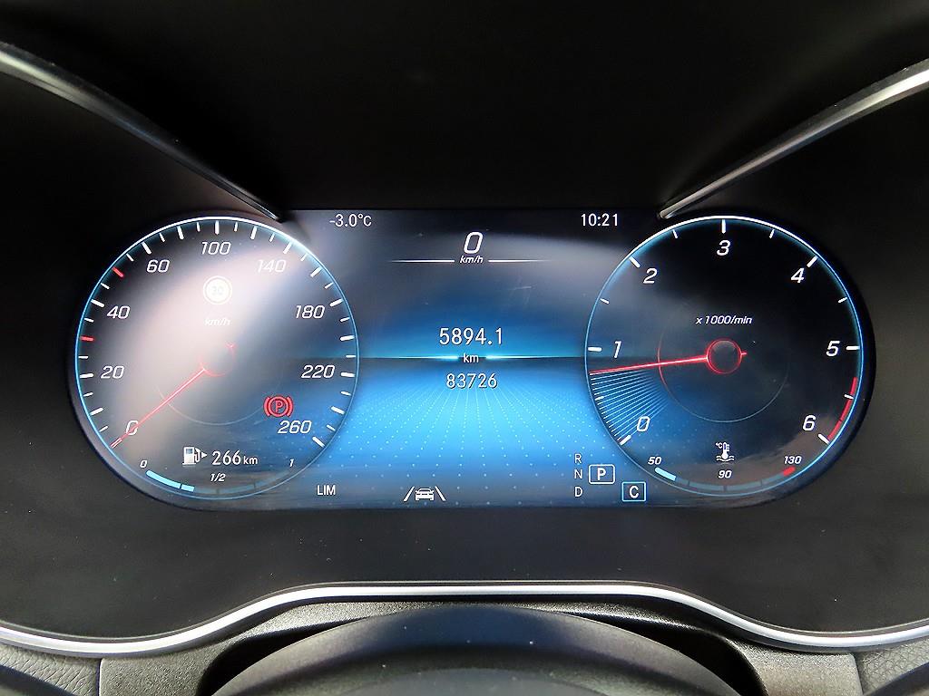 Mercedes Benz GLC Class - Vista 9