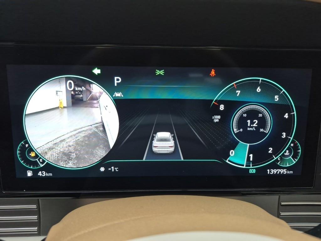 HYUNDAI Grandeur - Vista 6