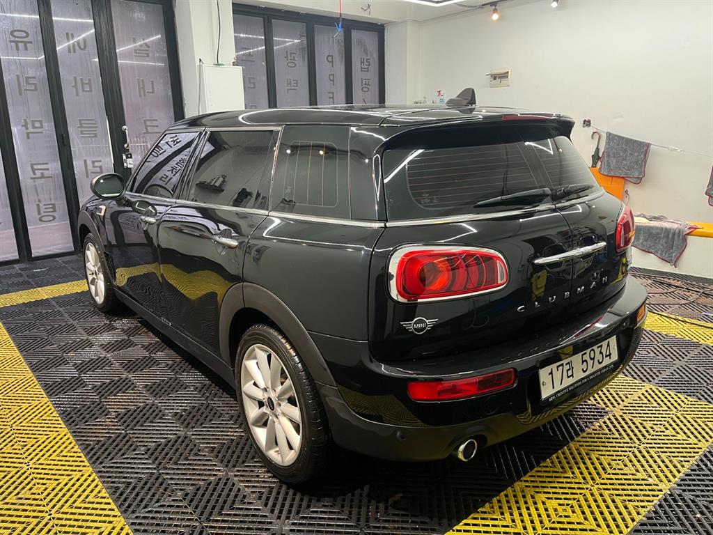 Mini Clubman - Vista 5