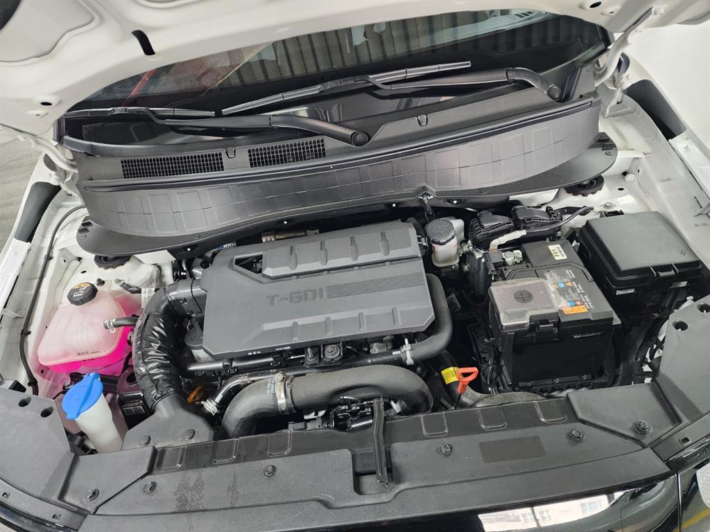 HYUNDAI Casper - Vista 6