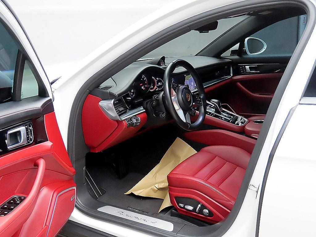 Porsche Panamera - Vista 5