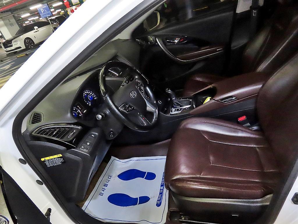 HYUNDAI Grandeur - Vista 6