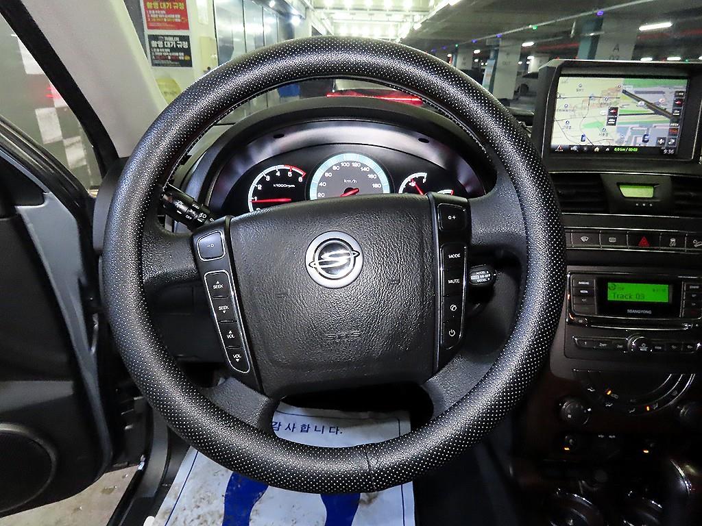 Ssangyong Rexton - Vista 8