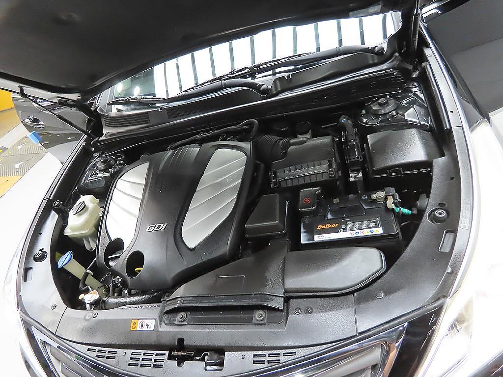 HYUNDAI Grandeur 2012 Negro - Importación desde Corea - HF Imports Iquique - Foto 7