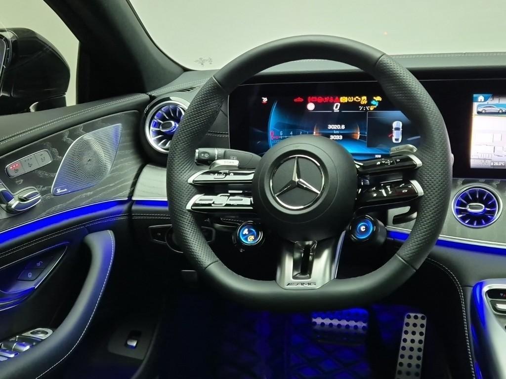 Mercedes Benz AMG GT - Vista 9