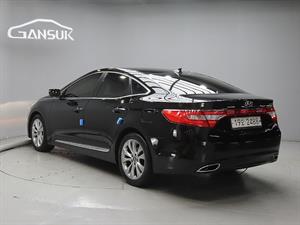 HYUNDAI Grandeur - Vista 6