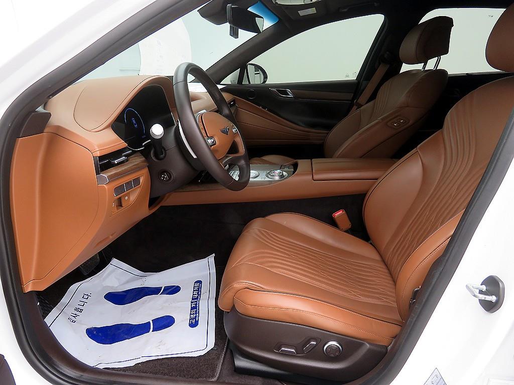 Genesis G80 - Vista 6