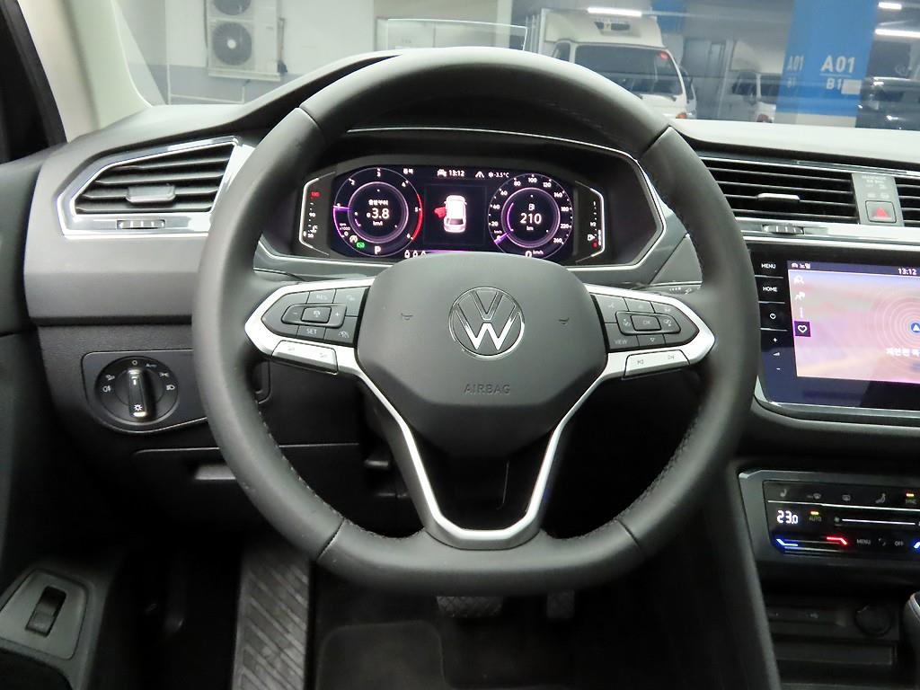 Volkswagen Tiguan - Vista 8