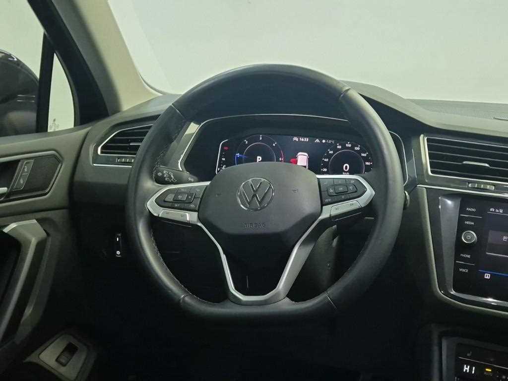 Volkswagen Tiguan - Vista 9