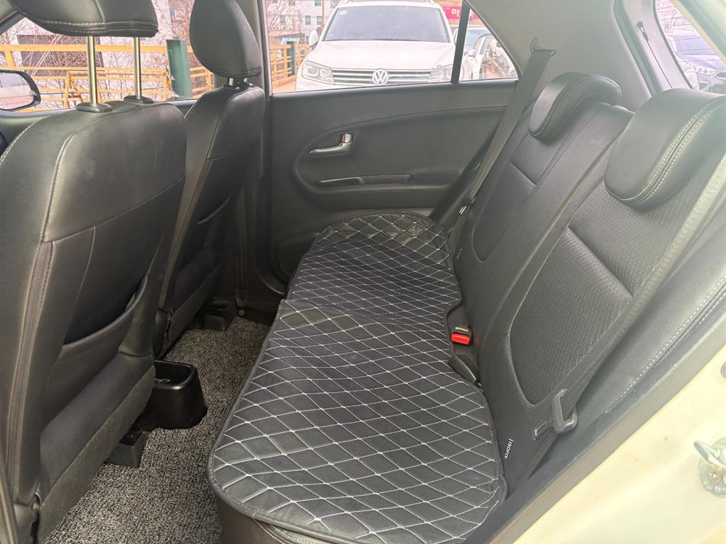 KIA Morning - Vista 11