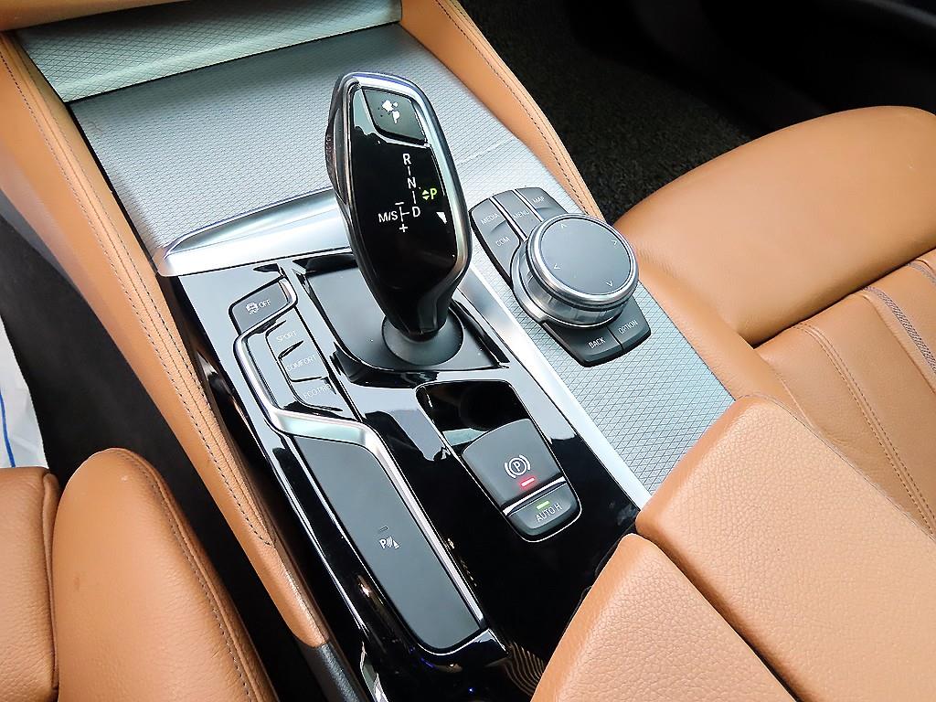 BMW 5 Series - Vista 11