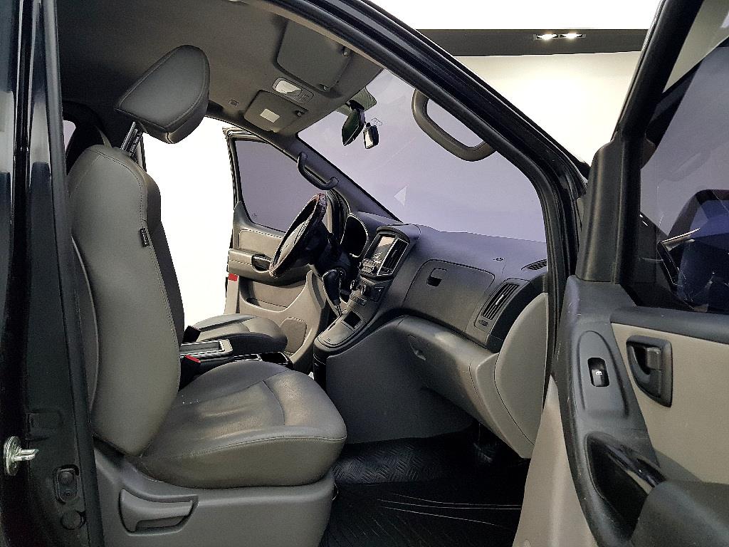 HYUNDAI Starex 2018 Negro - Importación desde Corea - HF Imports Iquique - Foto 14
