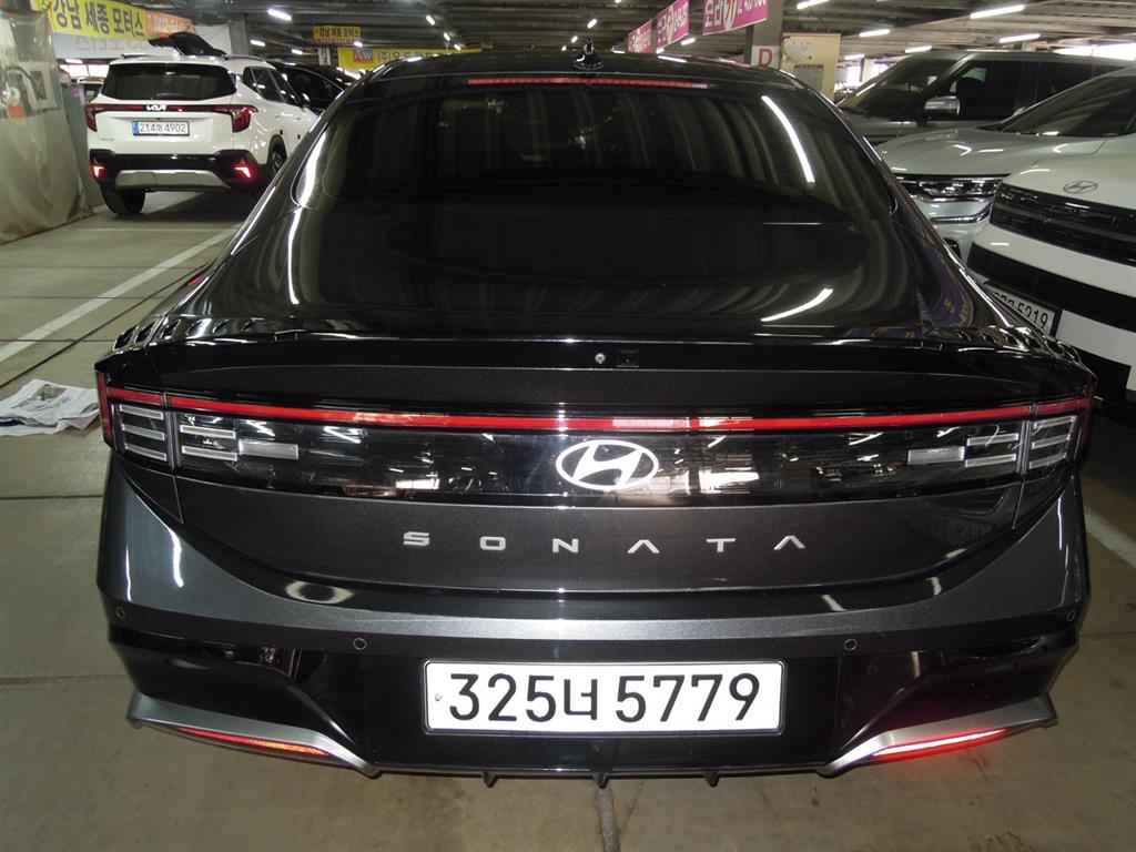 HYUNDAI Sonata - Vista 7