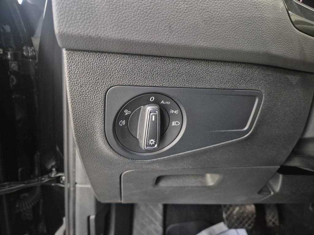 Volkswagen Tiguan 2021 Negro - Importación desde Corea - HF Imports Iquique - Foto 16