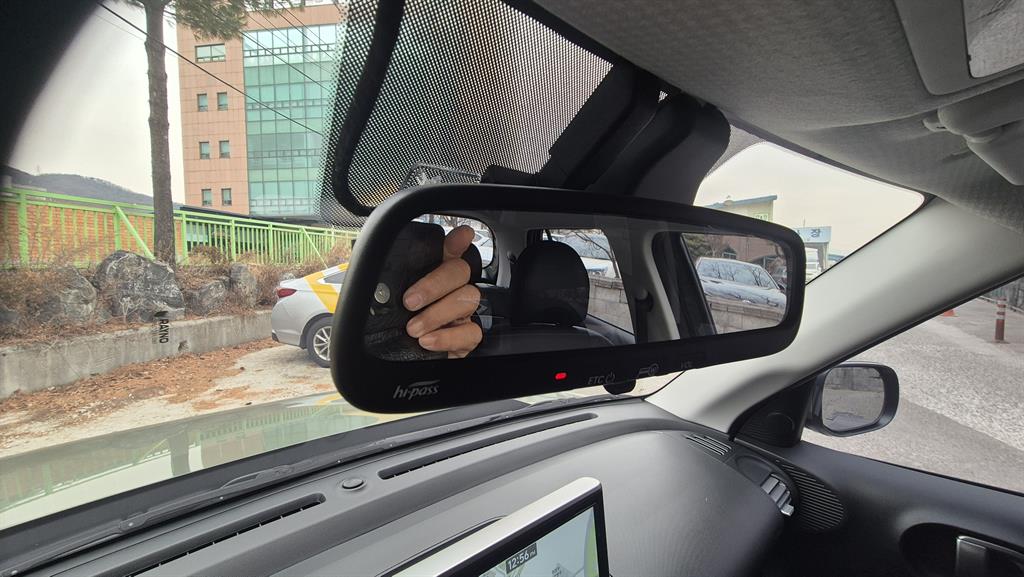 HYUNDAI Casper - Vista 8