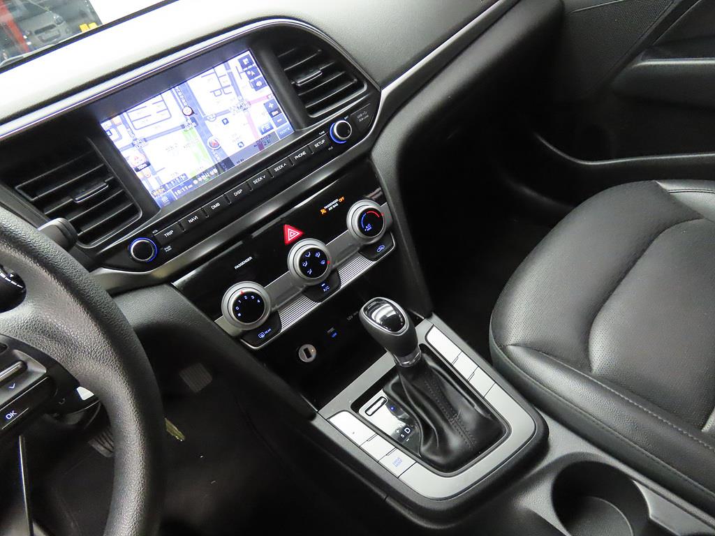 HYUNDAI Avante - Vista 11