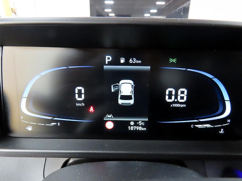 HYUNDAI Casper - Vista 8