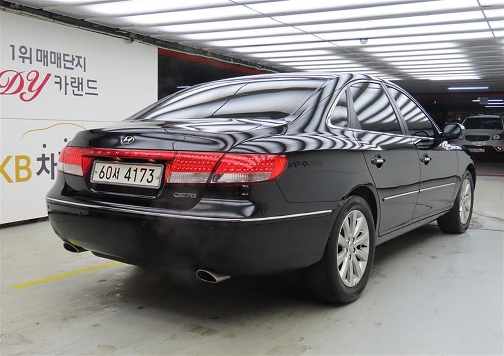 HYUNDAI Grandeur - Vista 4