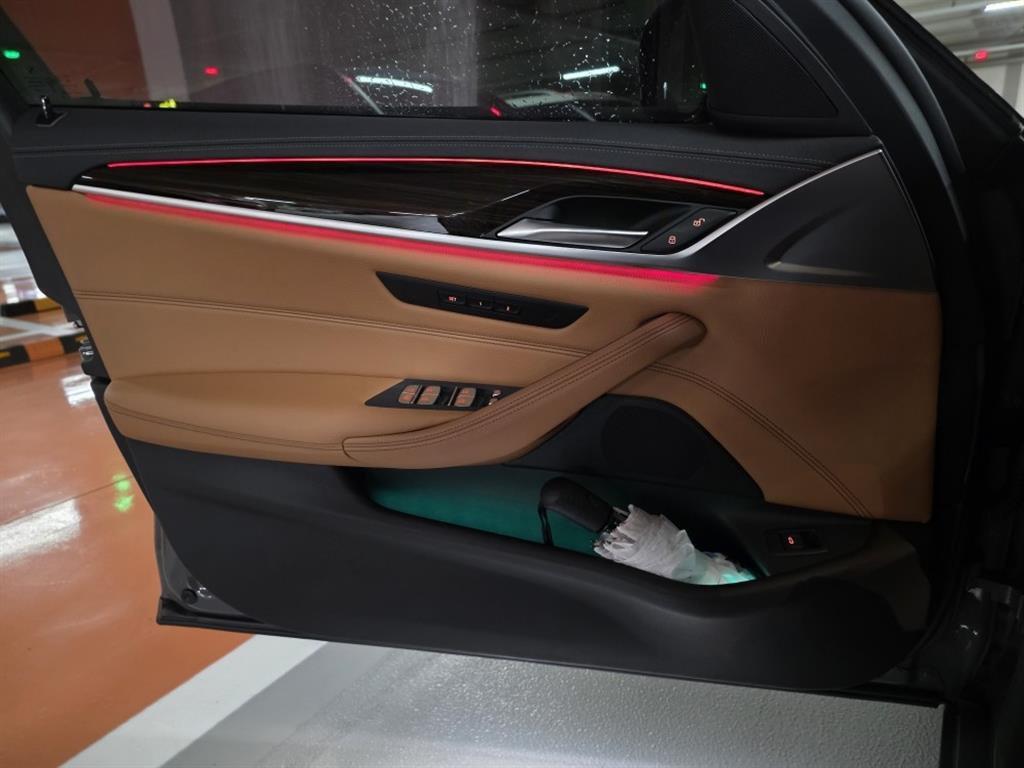 BMW 5 Series - Vista 10