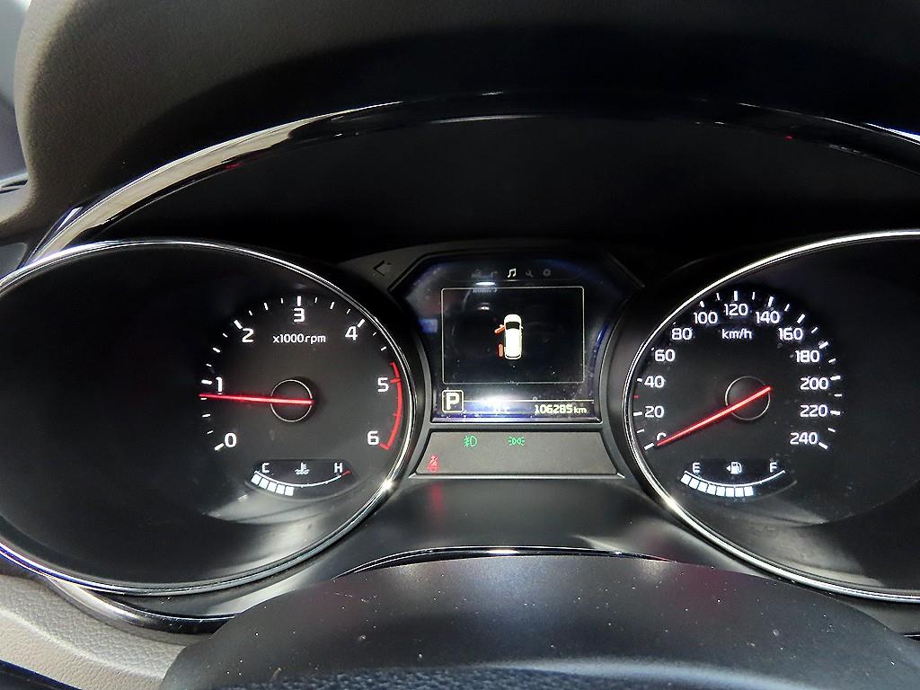 KIA Carnival - Vista 10