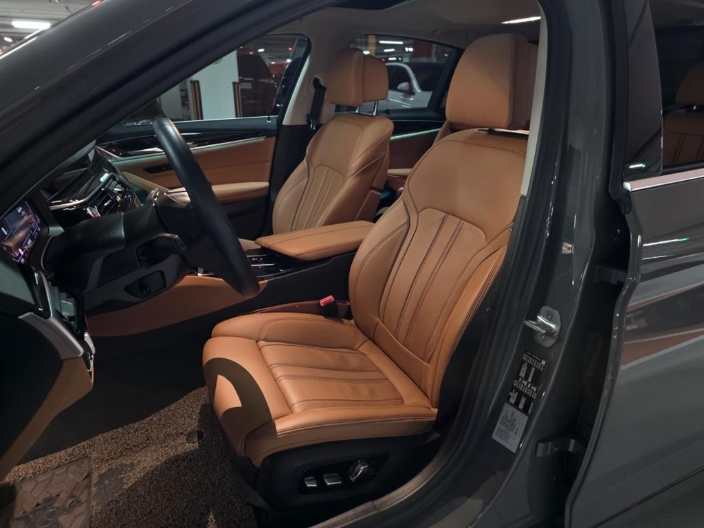 BMW 5 Series - Vista 4