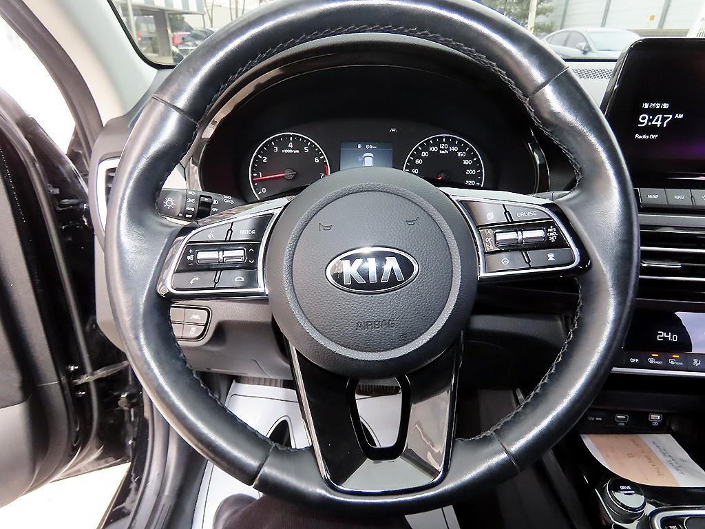 KIA Seltos - Vista 8