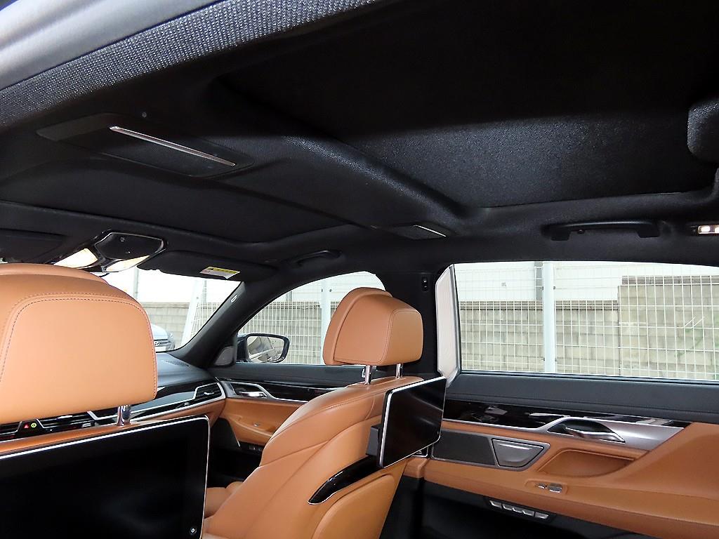 BMW 7 Series 2018 Negro - Importación desde Corea - HF Imports Iquique - Foto 16