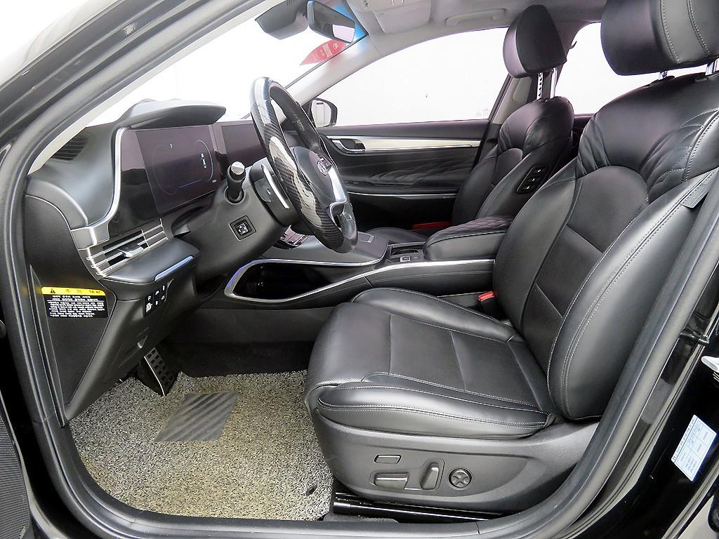 HYUNDAI Grandeur - Vista 6