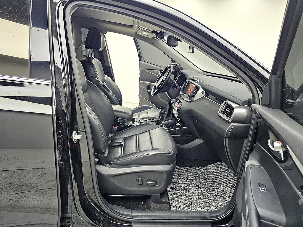 KIA Sorento - Vista 11