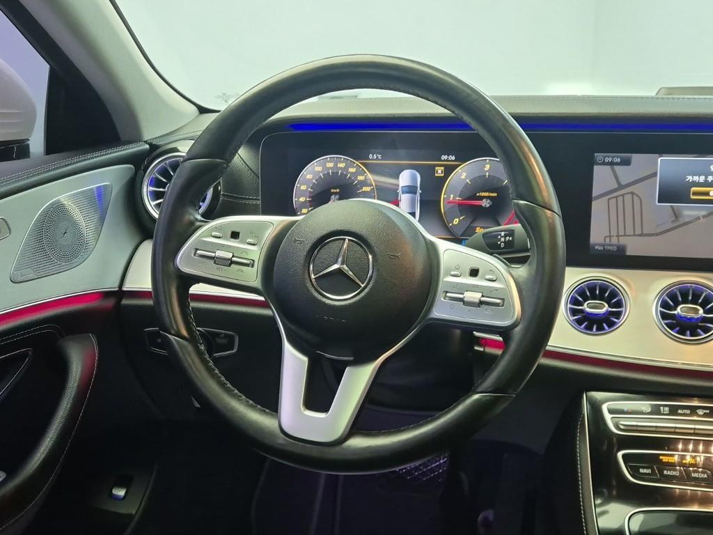 Mercedes Benz CLS Class - Vista 9