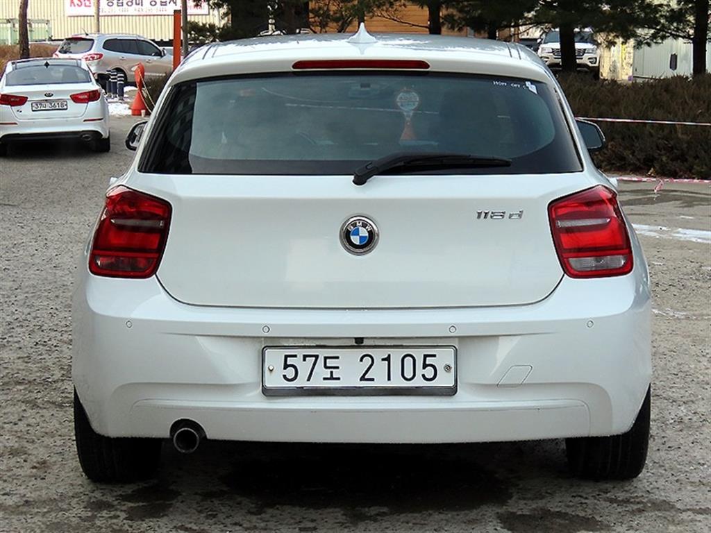 BMW 1 series - Vista 4