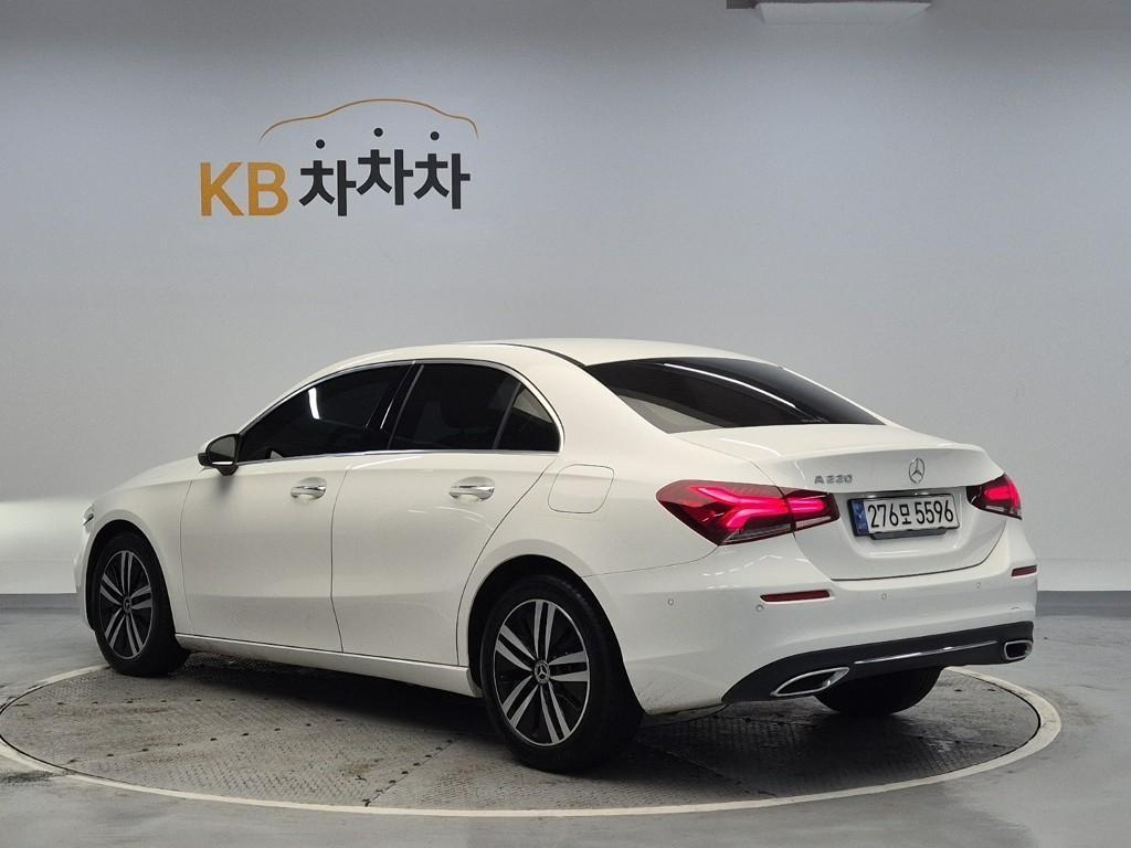 Mercedes Benz A Class - Vista 4