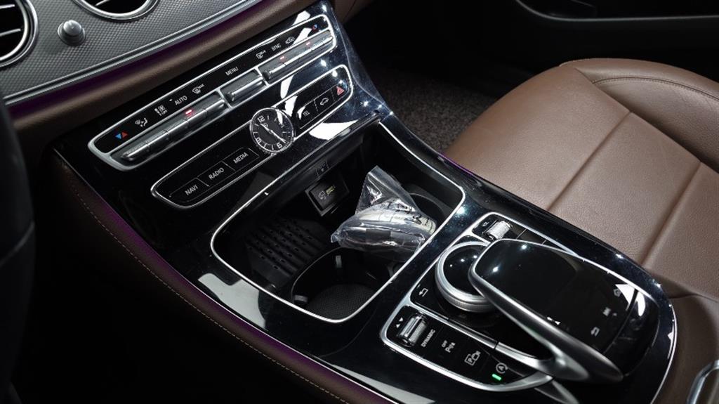 Mercedes Benz E class 2019 Negro - Importación desde Corea - HF Imports Iquique - Foto 16