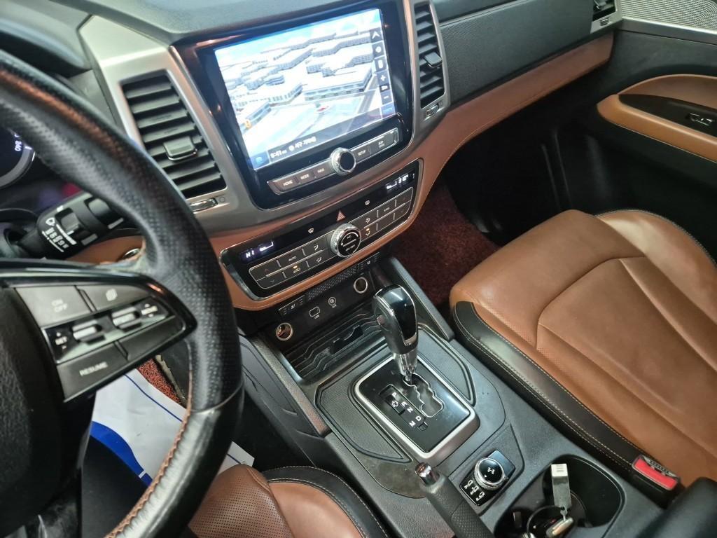 Ssangyong Rexton 2019 Blanco - Importación desde Corea - HF Imports Iquique - Foto 17