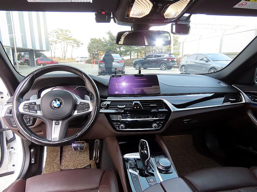 BMW 5 Series - Vista 7