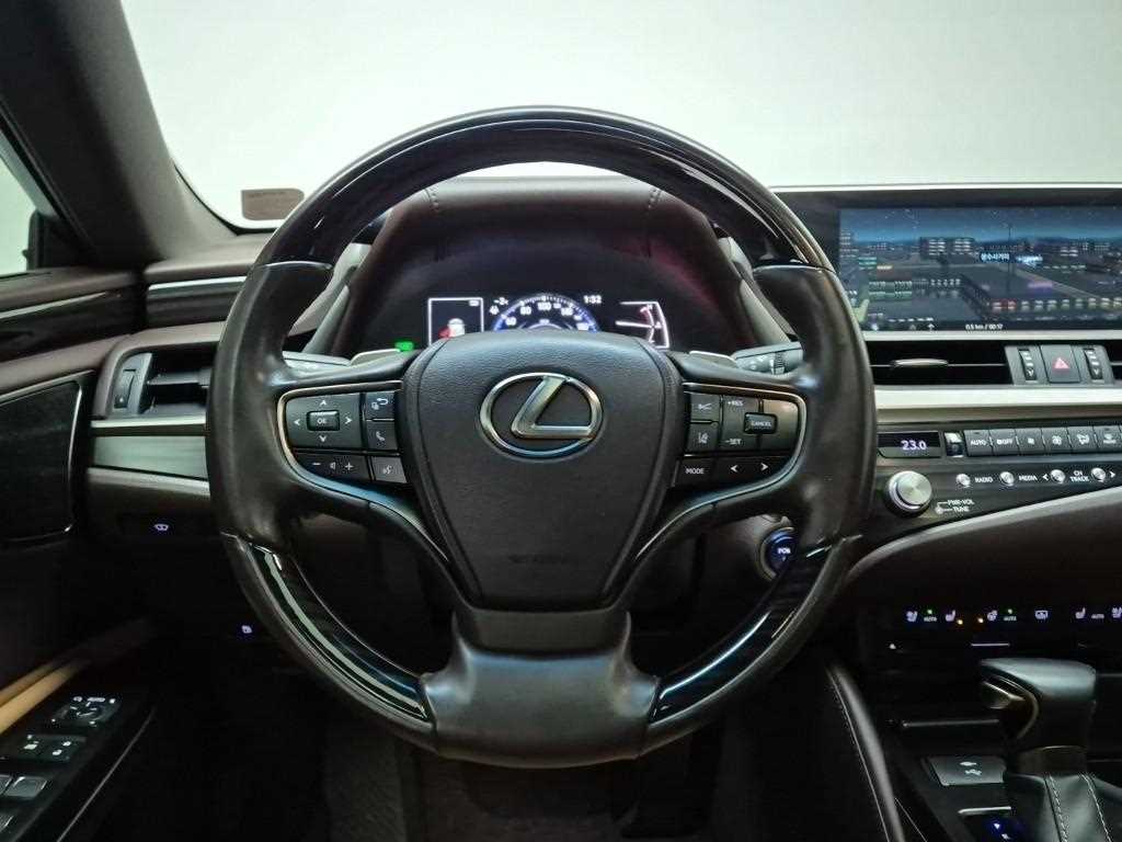 Lexus ES - Vista 9