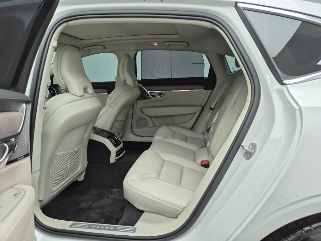 Volvo S90 - Vista 12