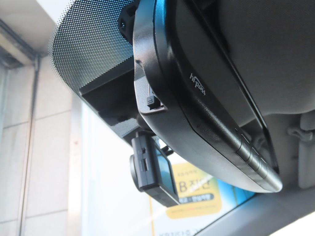 HYUNDAI Avante - Vista 11