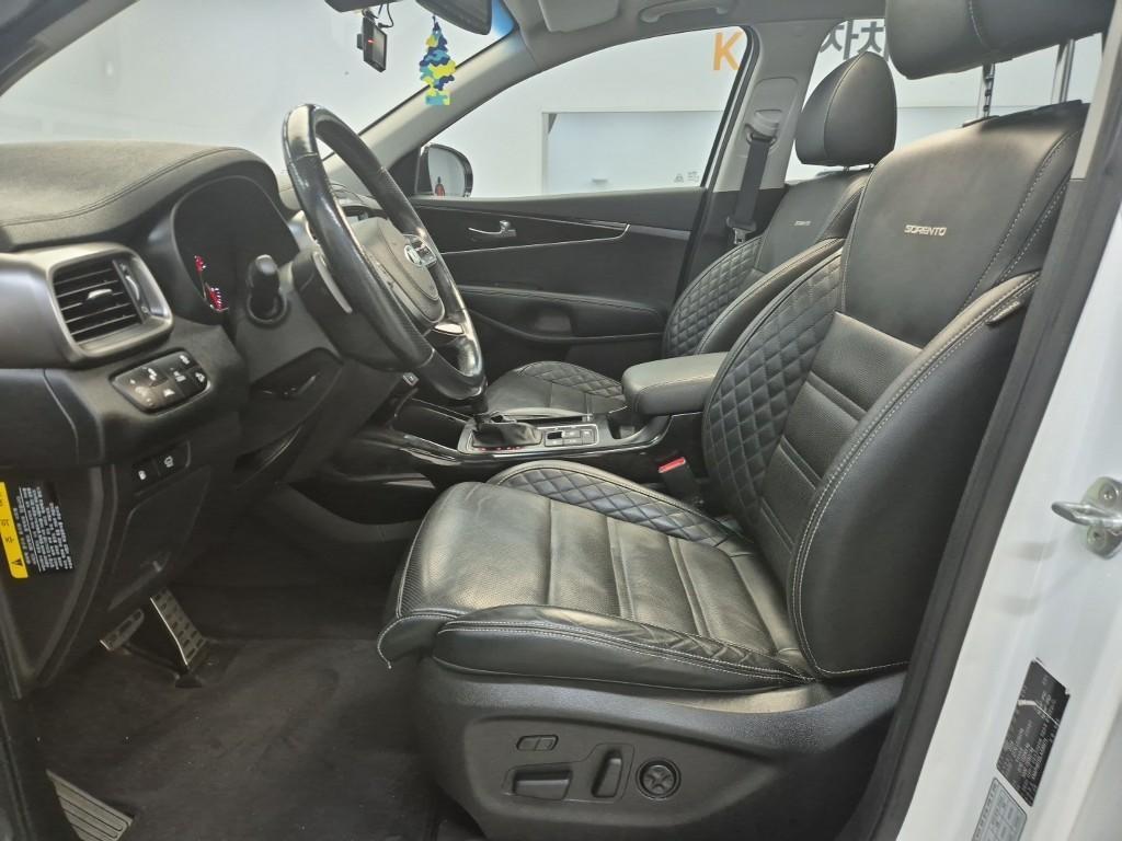 KIA Sorento - Vista 11