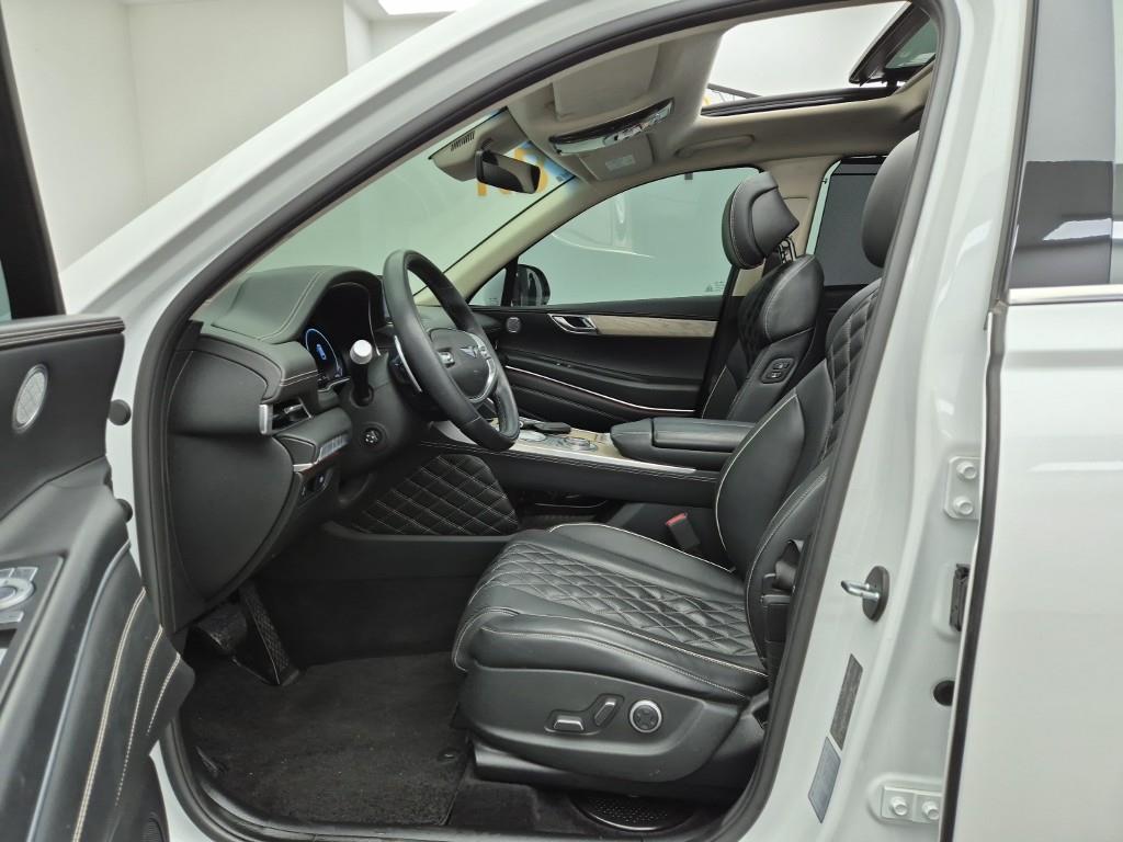 Genesis GV80 - Vista 11