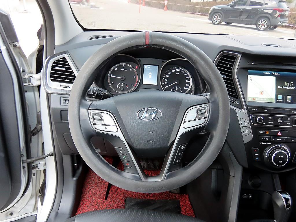 HYUNDAI Santa Fe - Vista 8