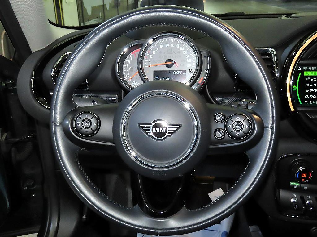 Mini Clubman - Vista 8