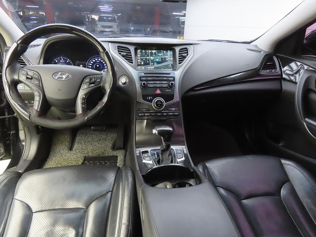 HYUNDAI Grandeur - Vista 7