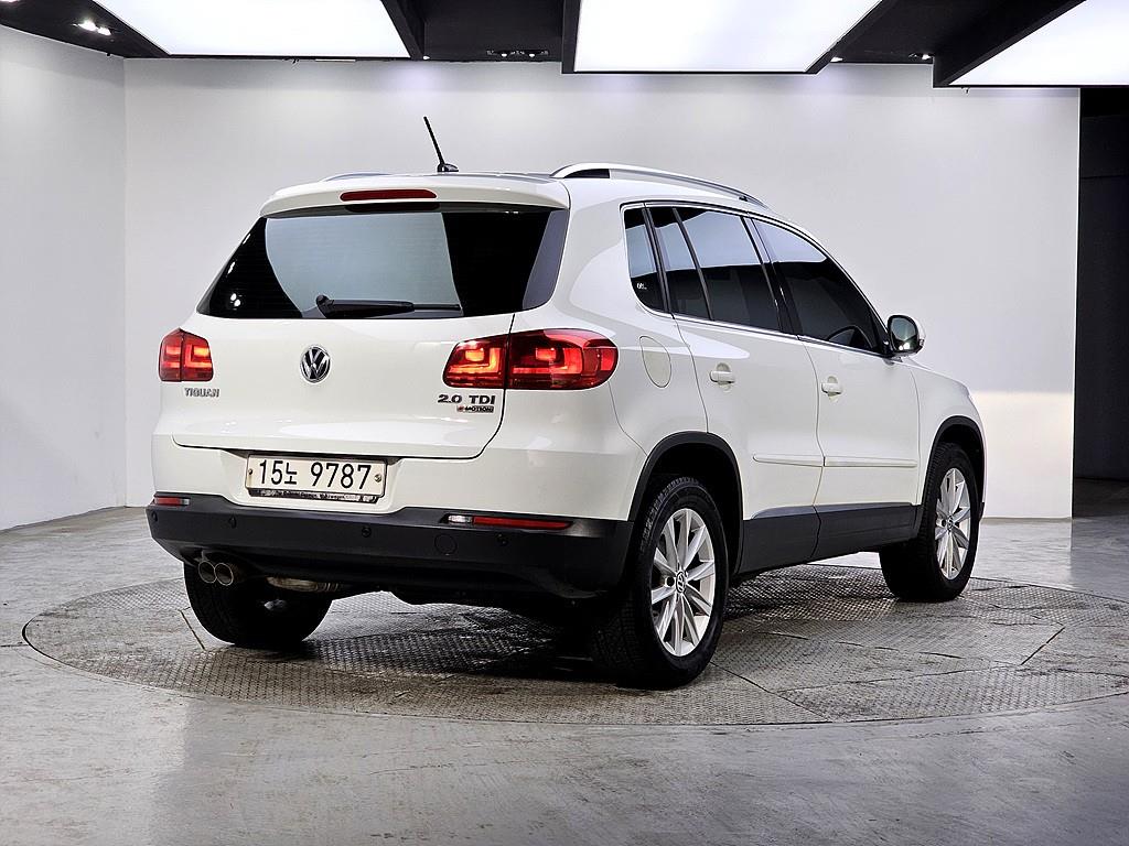 Volkswagen Tiguan - Vista 4