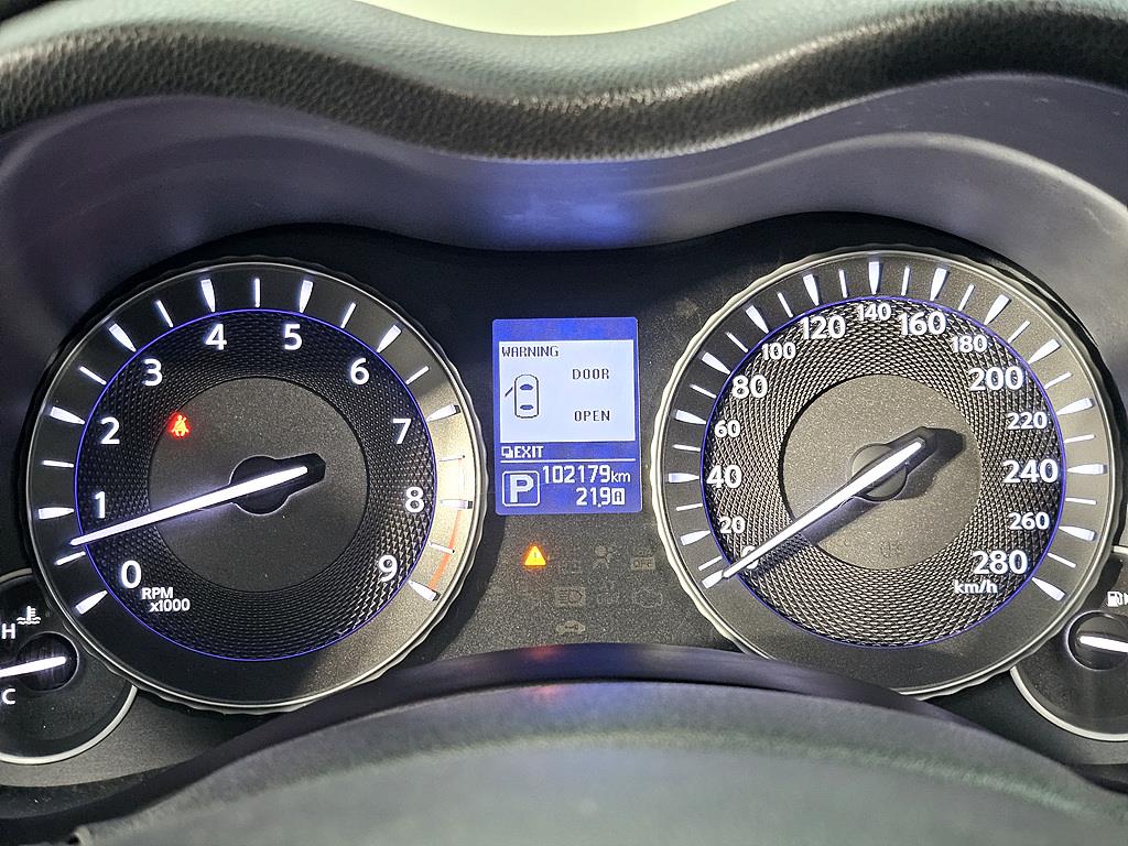 Infiniti Q - Vista 7