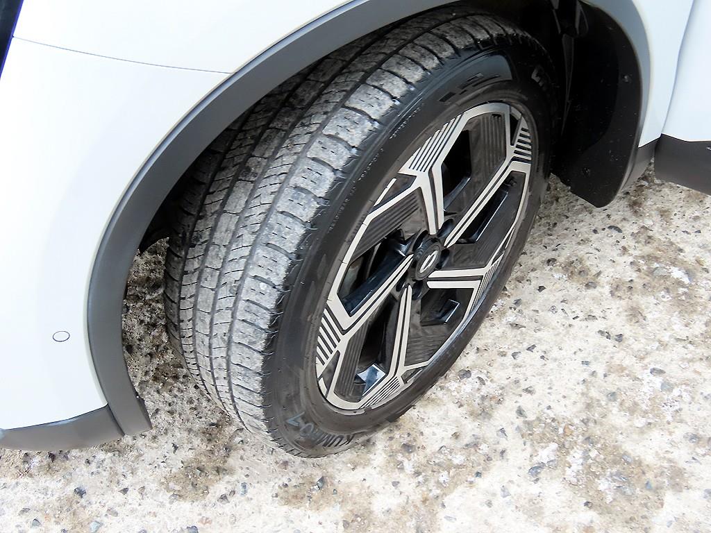 SAMSUNG QM6 2024 Blanco - Importación desde Corea - HF Imports Iquique - Foto 20