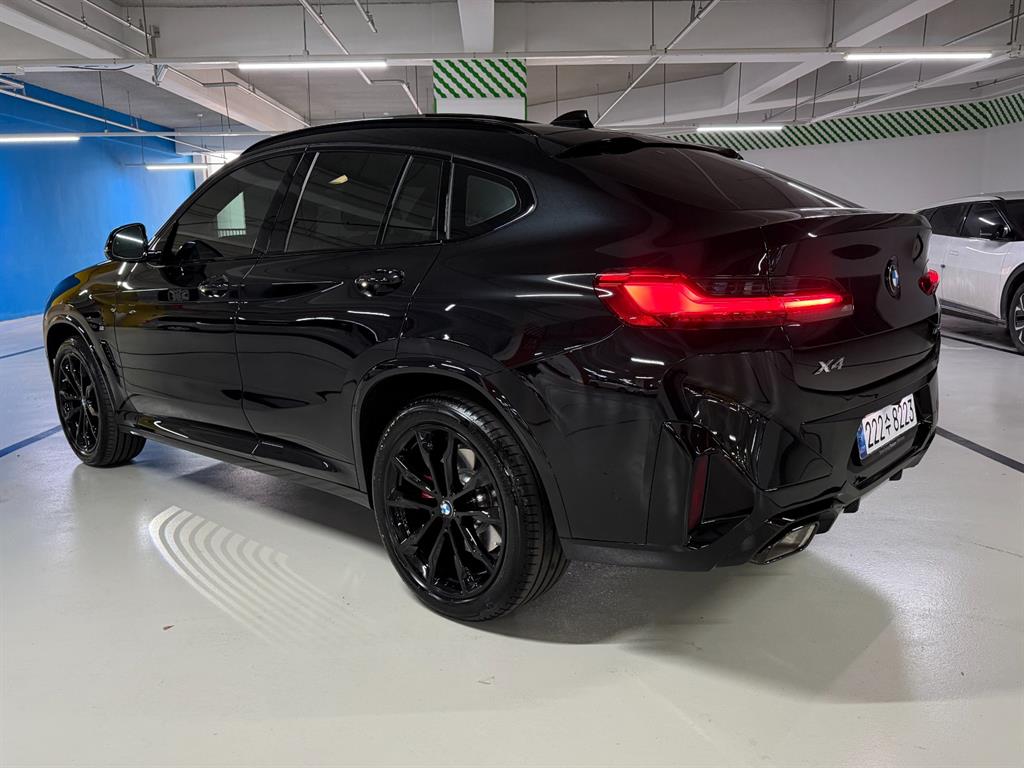 BMW X4 - Vista 4