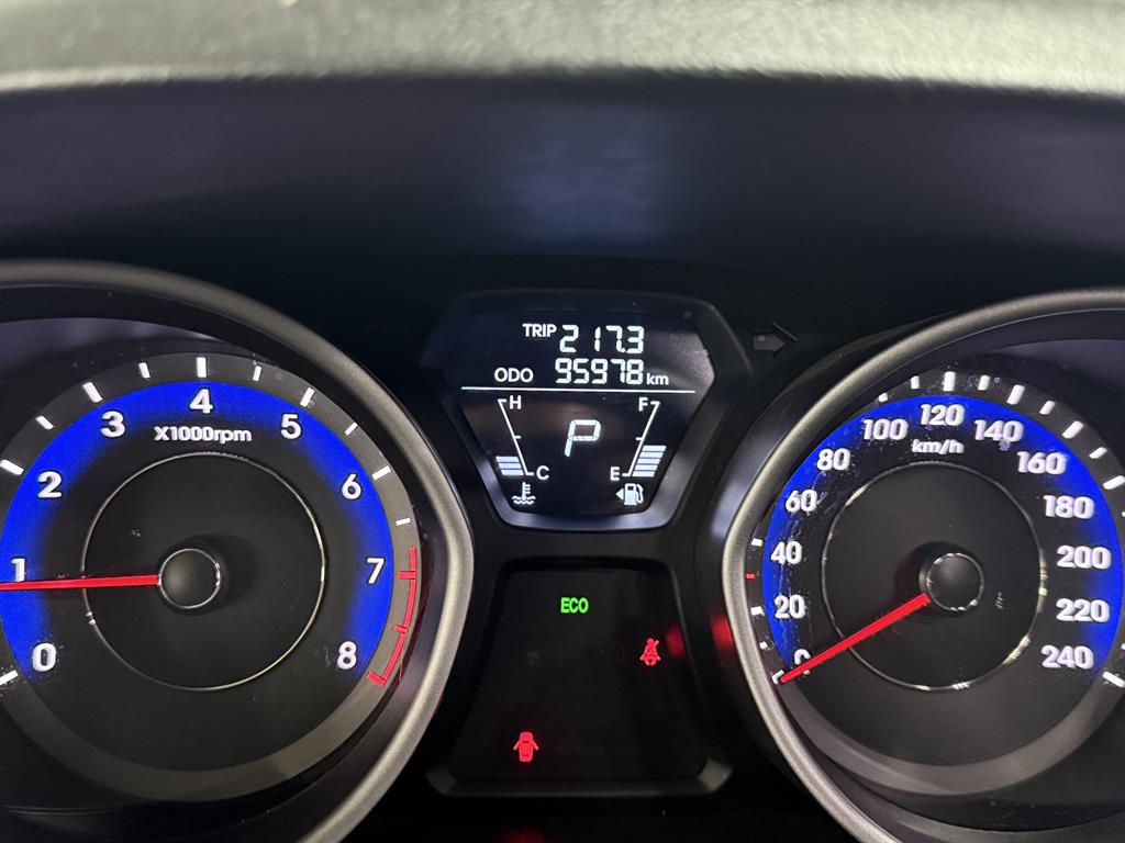 HYUNDAI Avante 2011 Gris - Importación desde Corea - HF Imports Iquique - Foto 14