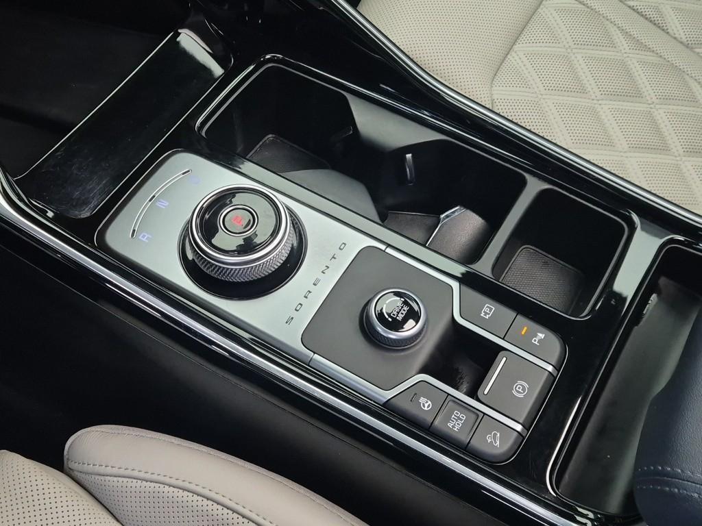 KIA Sorento - Vista 8