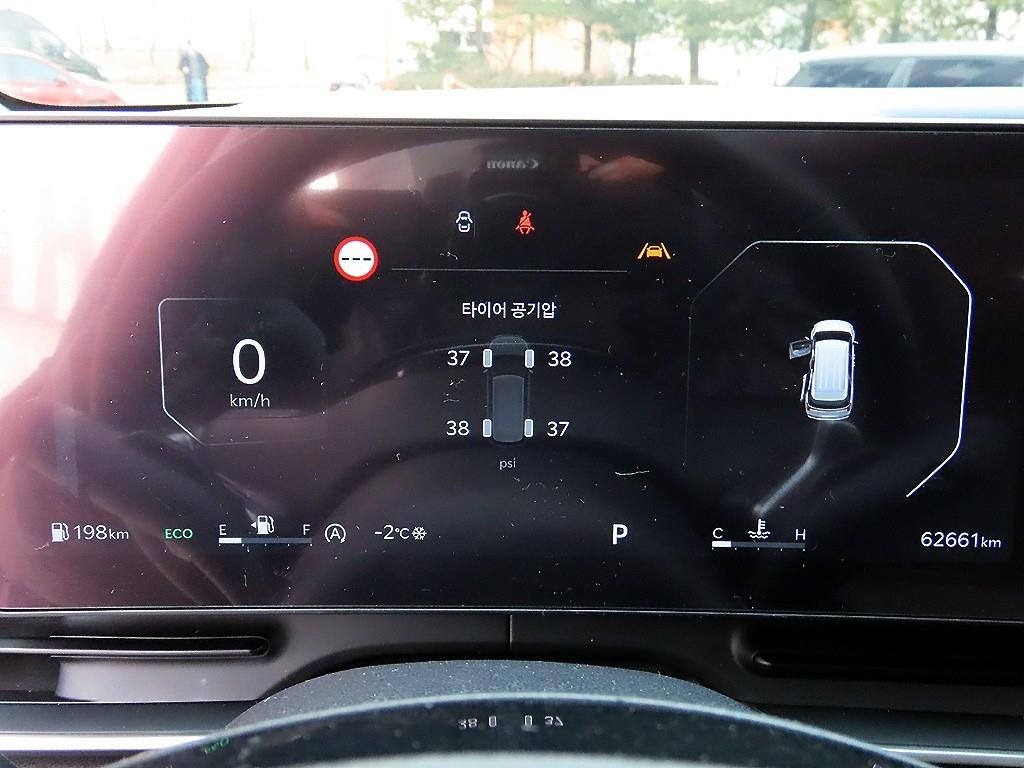 KIA Carnival - Vista 10